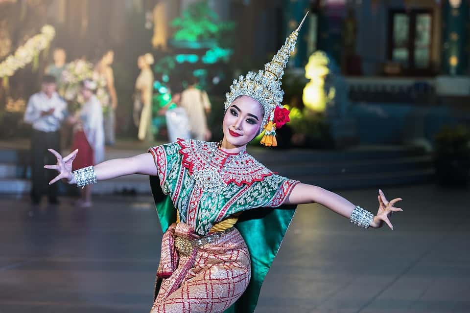A Thai dancer in Bangkok waiting to greet you!